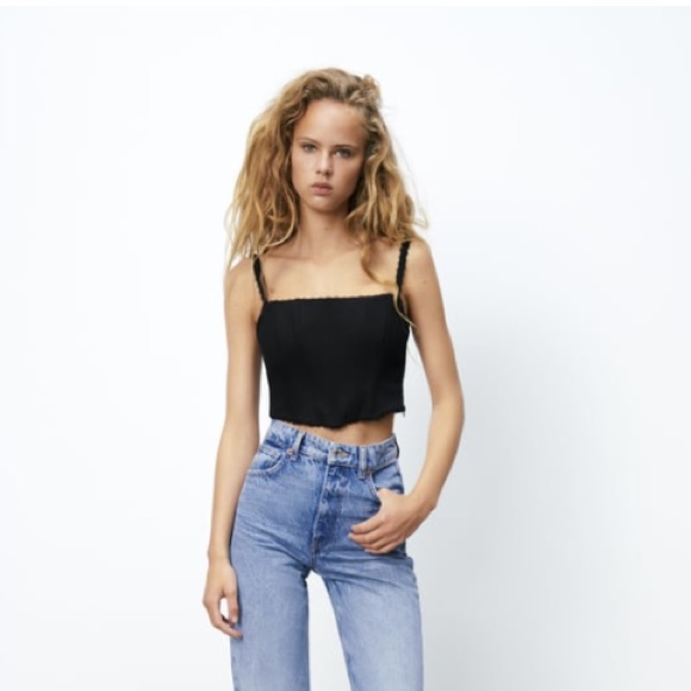 Bustier crop top with beautiful button detailing